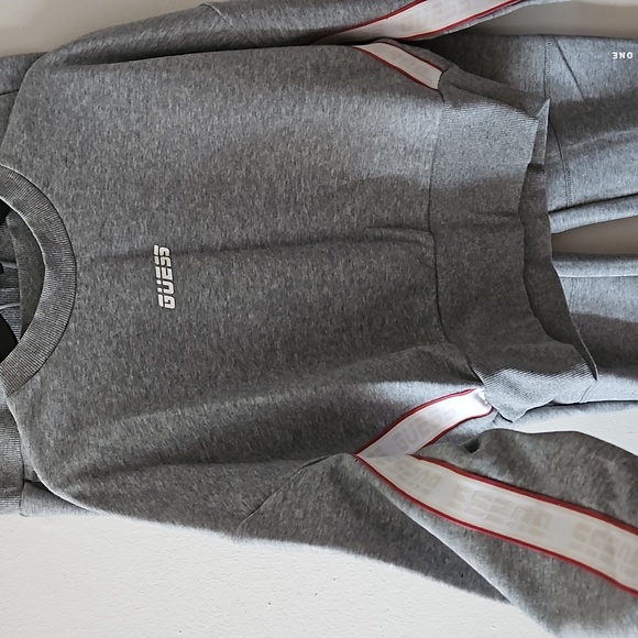 Guess Jogging Suit Set! - Picture 2 of 7